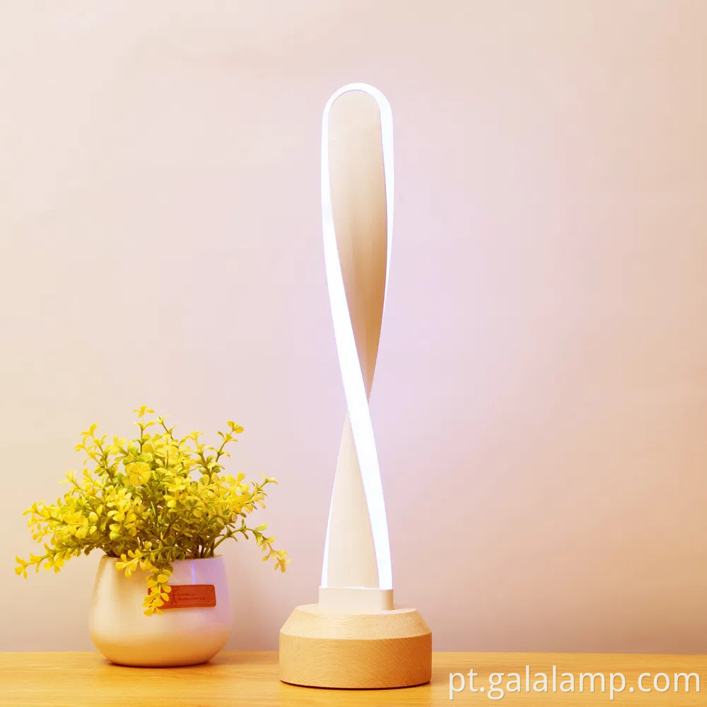 Madeira sólida inteligente, luz noturna LED com recursos exclusivos, lâmpada de mesa USB